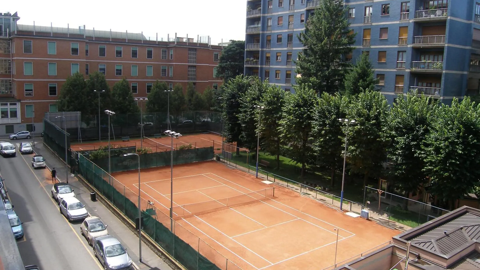 Luminous Stylish Quiet 150M2, Tre Torri Apartment Milan Italy