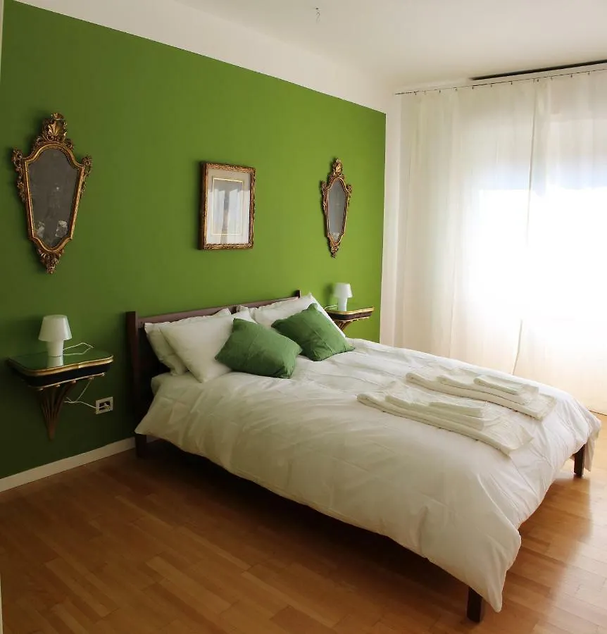 Luminous Stylish Quiet 150M2, Tre Torri Apartment Milan Italy