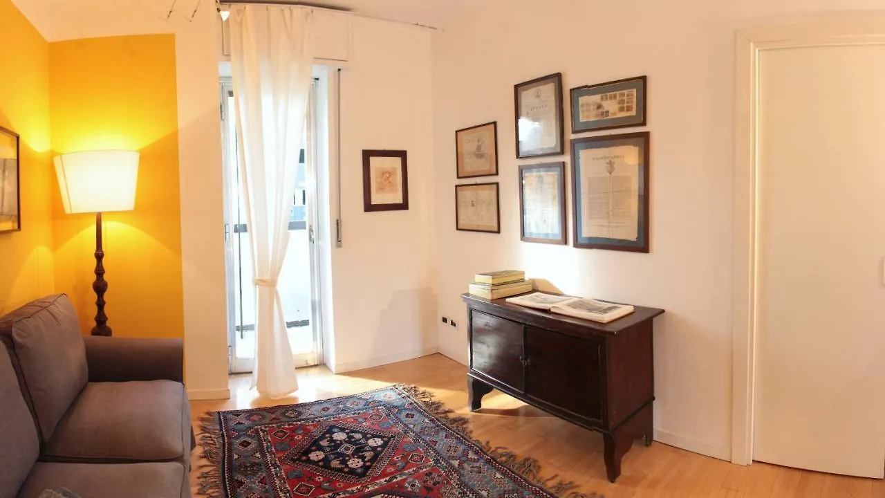 Luminous Stylish Quiet 150M2, Tre Torri Apartment Milan