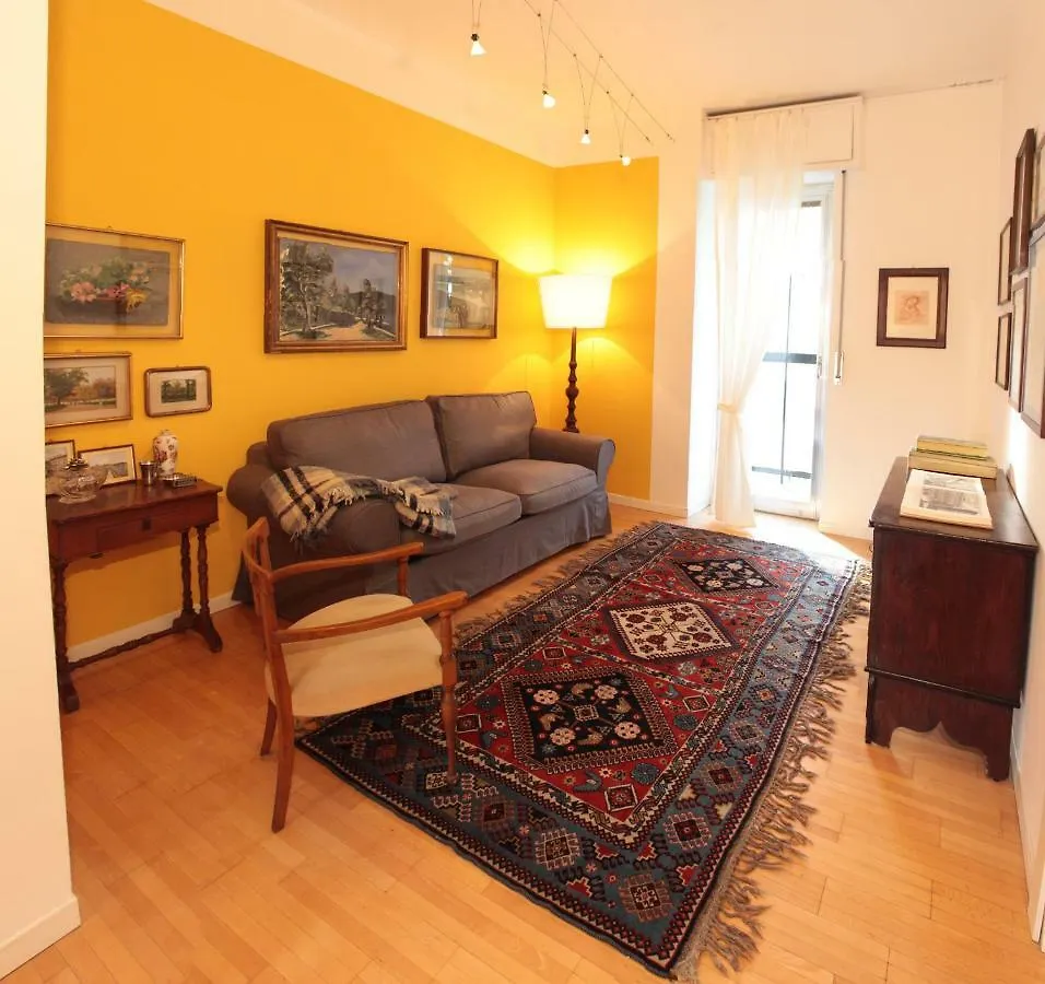 Luminous Stylish Quiet 150M2, Tre Torri Apartment Milan